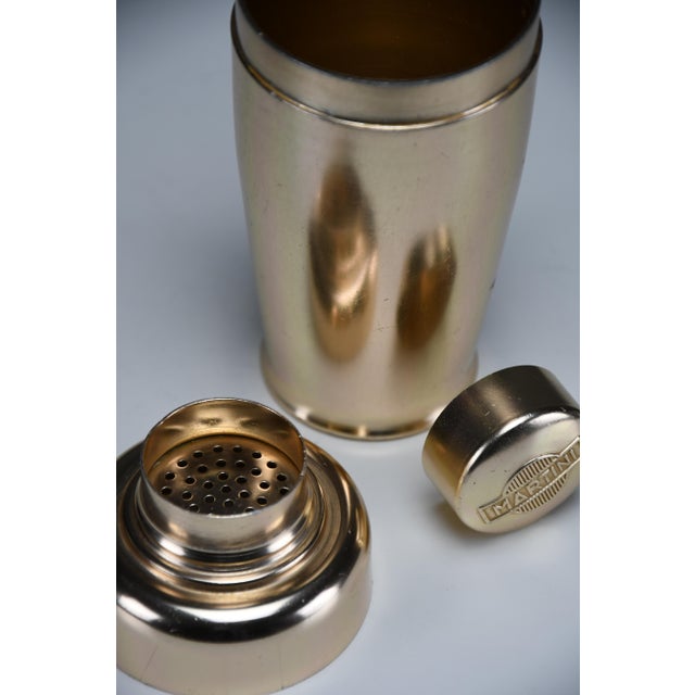Metal Mid-Century Modern Italian Gold Aluminum Martini Cocktail Shaker, 1960s For Sale - Image 7 of 10