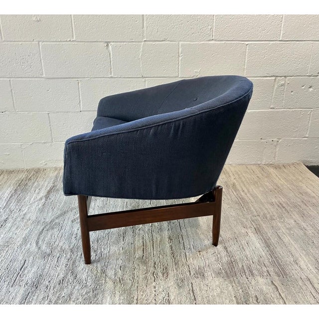 Vintage Danish Mid Century Accent Chair For Sale In New York - Image 6 of 11