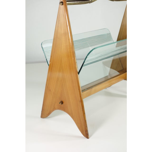 Mid-Century Modern Italian Design Wood Glass Magazine Rack, 1950s For Sale - Image 4 of 14