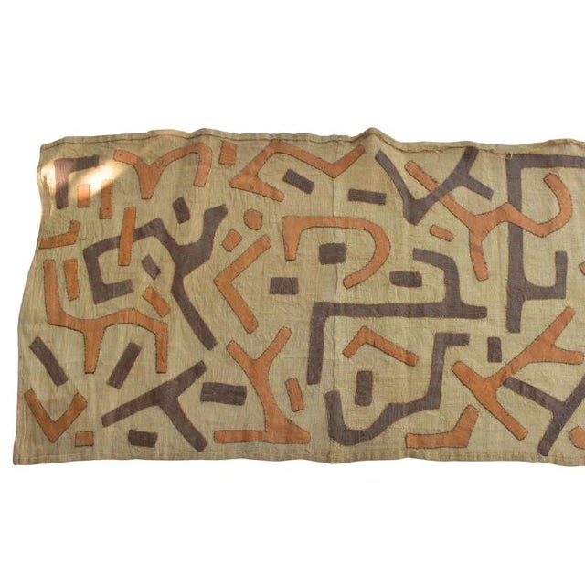 Early 20th Century Kuba Royal Appliquéd Raffia Textile 132x23 Inch For Sale In Denver - Image 6 of 11