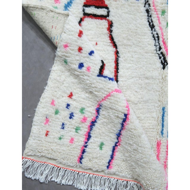 Moroccan Azilal Wool Rug - 8.2 X 4.7 Ft For Sale In Cleveland - Image 6 of 9