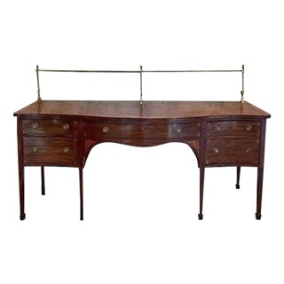 Late 18th Century Antique English Georgian Mahogany Serpentine Sideboard (Circa 1790) For Sale