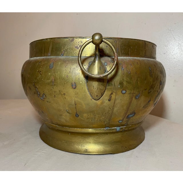 American Large Antique 19th Century Handmade Brass Coal Fireplace Wood Scuttle Bucket For Sale - Image 3 of 11
