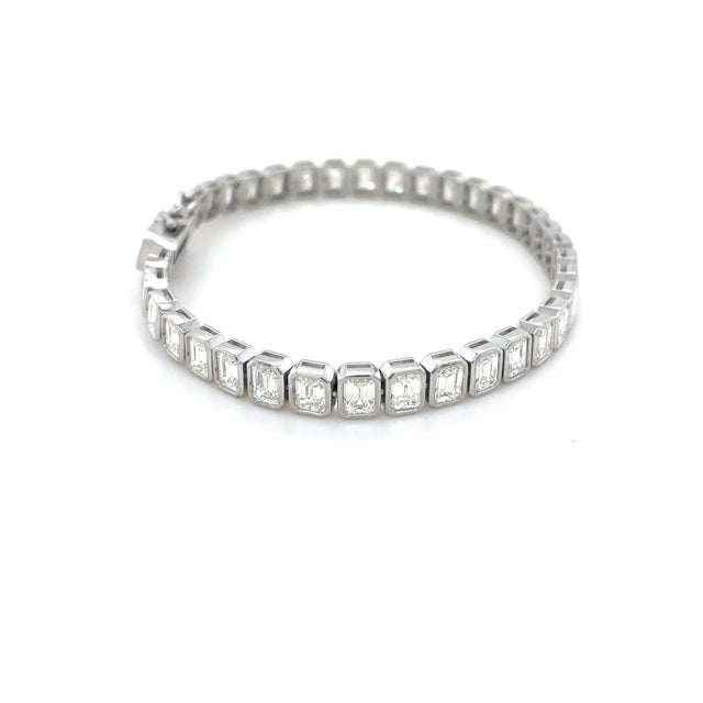 Early 21st Century 12.52 Carats Bezel Set Emerald Cut Diamond Tennis Bracelet For Sale - Image 5 of 5