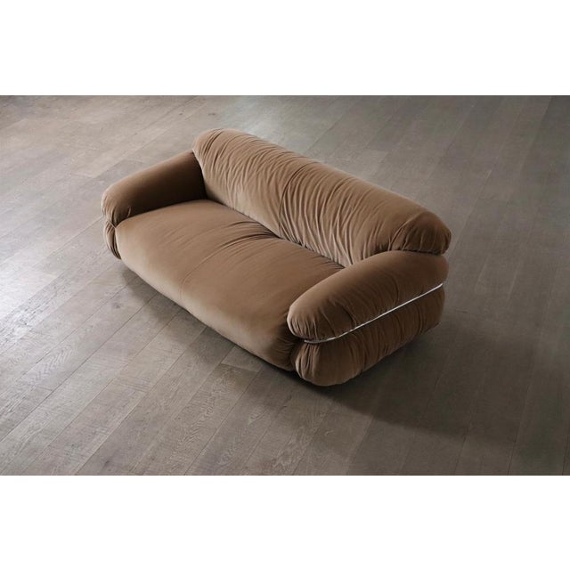 Mid-Century Modern Velvet Sesann Two Seater Sofa by Gianfranco Frattini for Cassina, Italy, 1969 For Sale - Image 3 of 18