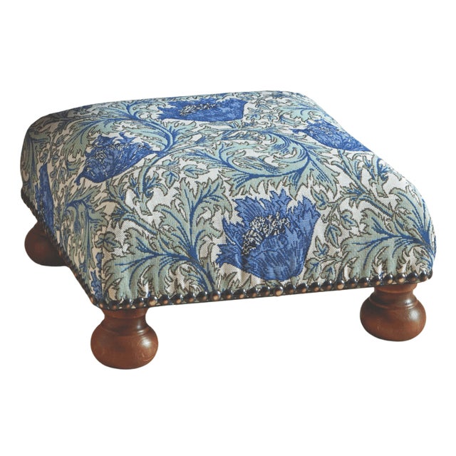 Hines' finely woven footstools are a true testament to craftsmanship. Skilfully crafted by artisans and upholstered by...