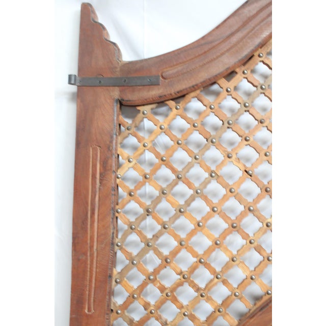Mid-Century Modern Mountain Top Gate in Natural Wood Tone For Sale - Image 3 of 18