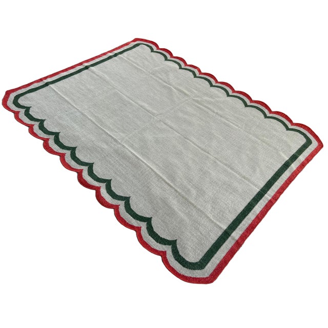 Mid-Century Modern Handmade Woolen Scalloped Edge Rug, Beige With Green and Coral Red Border - 6'x9' For Sale - Image 3 of 11