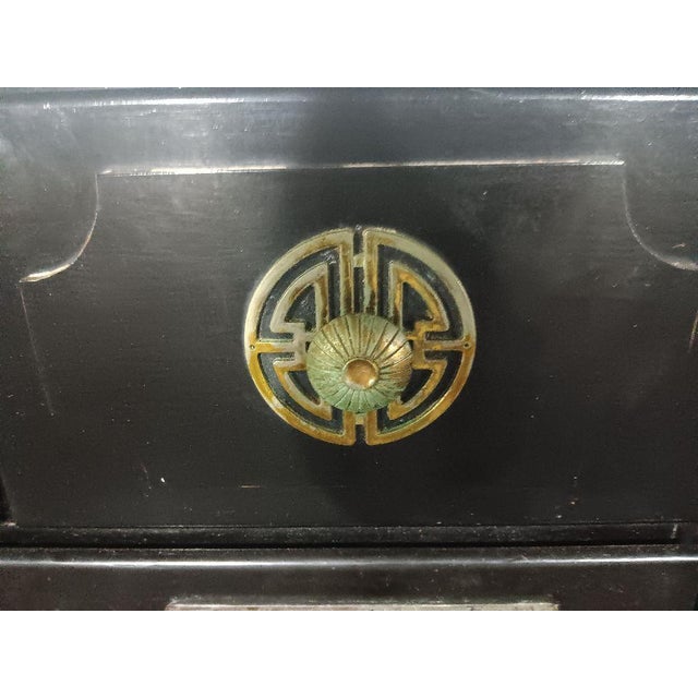 1940's Custom Made Hollywood Regency Dorothy Draper Style Chinoiserie Installed Wall Unit/ Storage/ Dry Bar by Billy Baldwin For Sale - Image 11 of 12