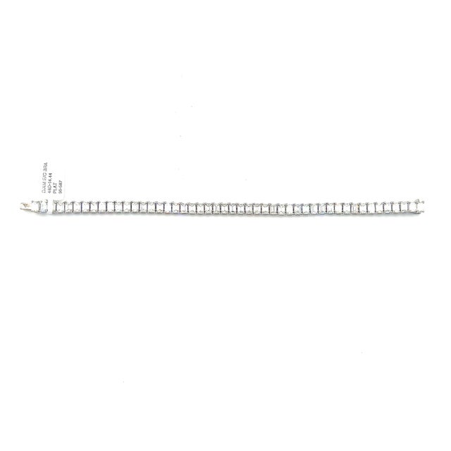 White 14.44 Ct Emerald Cut Diamond Tennis Bracelet For Sale - Image 8 of 8