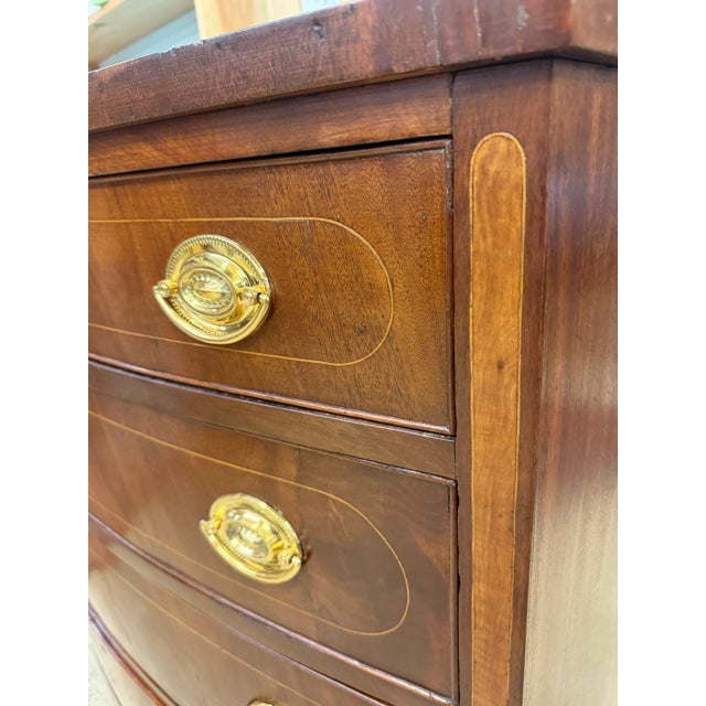 Brown American 1800-1810 Bowfront Chest of Drawers. For Sale - Image 8 of 10