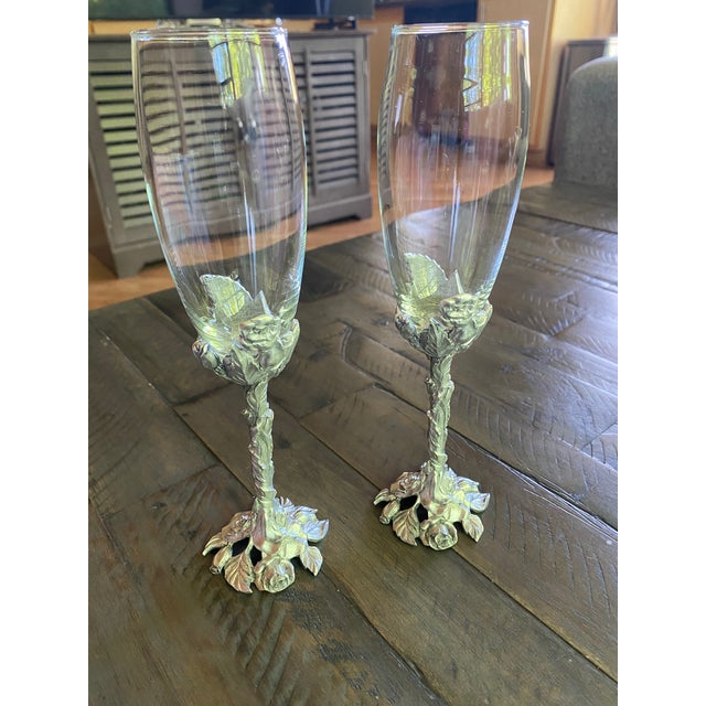 Elevate your celebrations with our exquisite Vintage Seagull Canada Pewter Champagne Flutes, featuring stunning pewter...