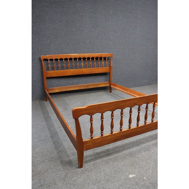 Henkel Harris Henkel-Harris Solid Cherry Queen Bed – Early American Style For Sale - Image 4 of 11