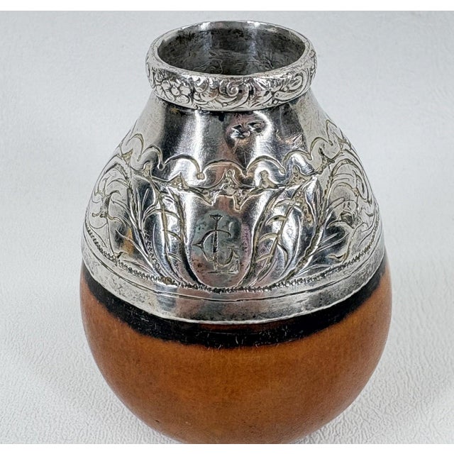 Antique South American 800 Silver & Hand-Chiseled Calabash Yerba Mate Set For Sale In Portland, OR - Image 6 of 12