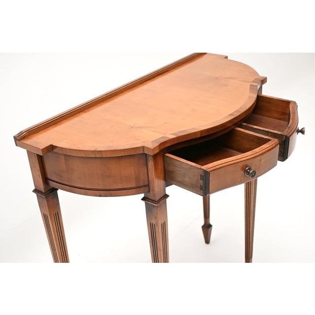 Brown Antique Georgian Style Yew Wood Console Table, 1950 For Sale - Image 8 of 9