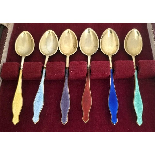 Mid-Century Modern 1950s Gustav Hellstrøm Norway Sterling Guilloché Enamel Vermeil Demitasse Spoons, Set of 6 in Original Case For Sale - Image 3 of 11
