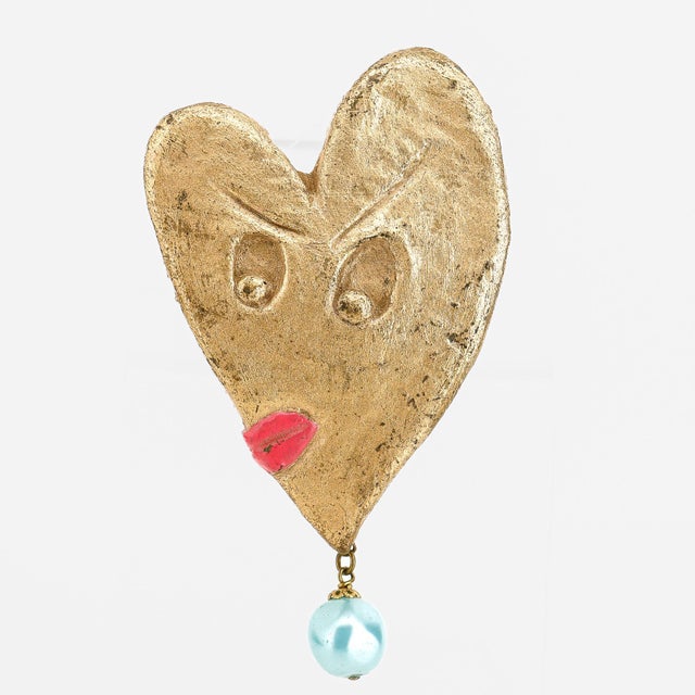 Late 20th Century Vintage Handmade BillyBoy* Gold Heart With Face Brooch, 1985 For Sale - Image 5 of 14