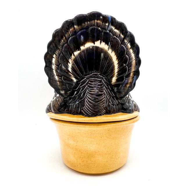 1975 Byron Molds Turkey Hobby Ceramic Covered Casserole Dish – Traditional / Thanksgiving Décor For Sale - Image 10 of 13