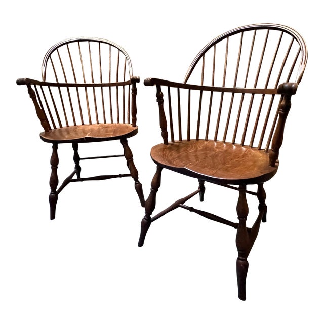 Pair of American Bow Back Oak Windsor Armchairs Early 1900s For Sale