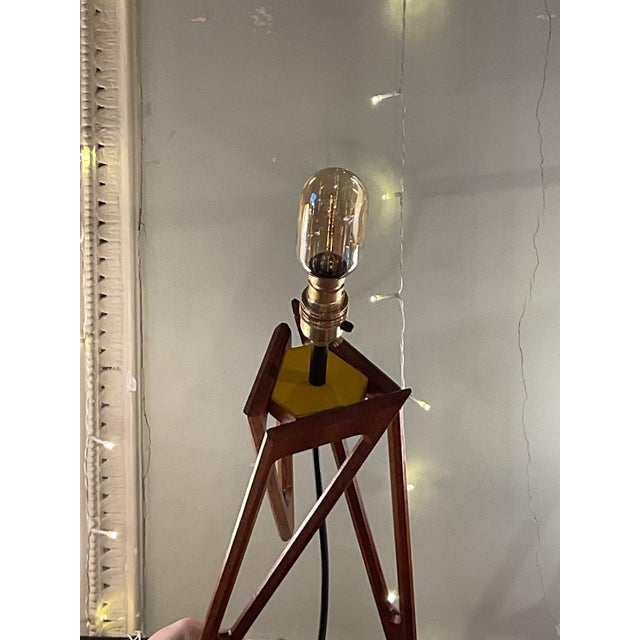 Mid-Century Modern Mid-Century Tripod Table Lamp, 1980s For Sale - Image 3 of 5