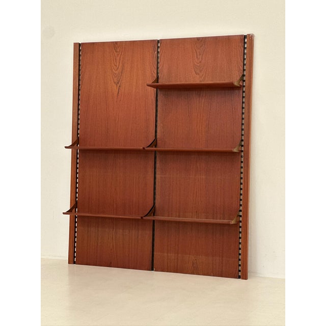 Mid-Century Modern Vintage Modular Wall Bookcase in Teak, 1970s For Sale - Image 3 of 6