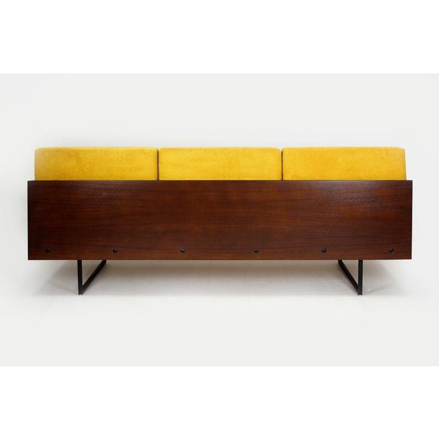 Sofa from Interier Praha, Former Czechoslovakia, 1960s For Sale - Image 15 of 18