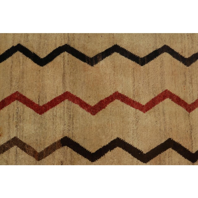 1950s Vintage Gabbeh Rug in Beige-Brown, Red and Black Chevron Patterns For Sale In New York - Image 6 of 8