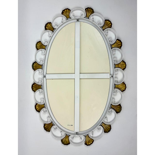 1970s Vintage Curly Metal Brass Shells Eliptical Wall Mirror from Hillebrandt, 1971 For Sale - Image 5 of 7