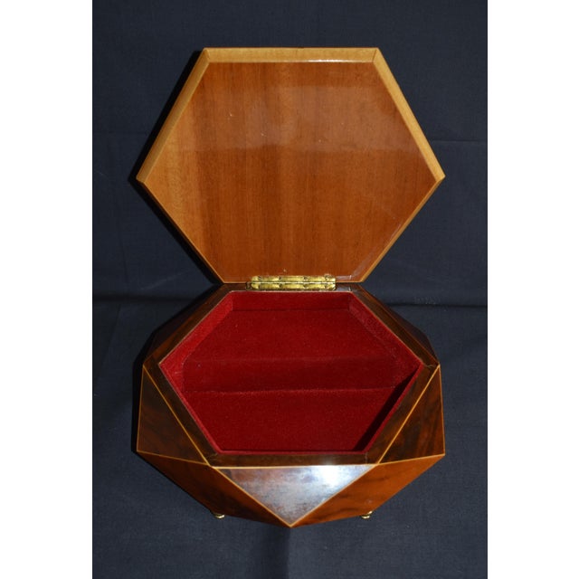 Vintage Sorrento Italian Inlaid Wood Musical Jewelry Box Geometric Hexagonal For Sale - Image 10 of 14