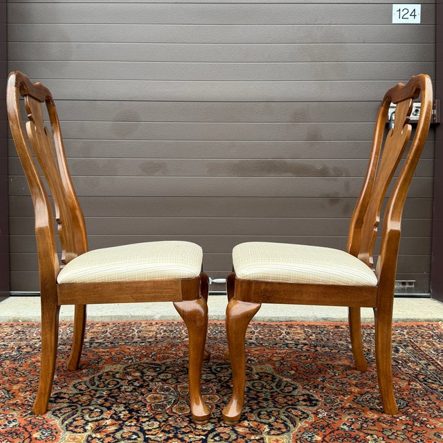 Brown Vintage Thomasville Winston Court Collection Queen Anne Solid Cherry Dining Chairs - A Pair (A) For Sale - Image 8 of 16