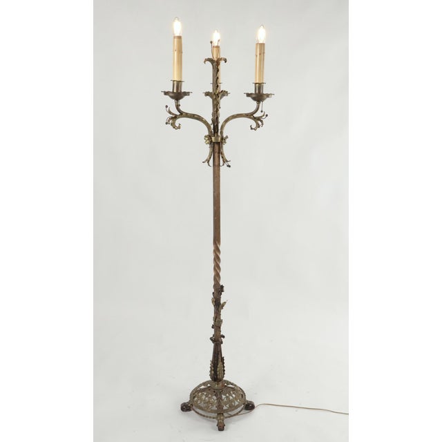 Victorian Early 20th Century Victorian Brass Foliate Candelabra Floor Lamp For Sale - Image 3 of 9