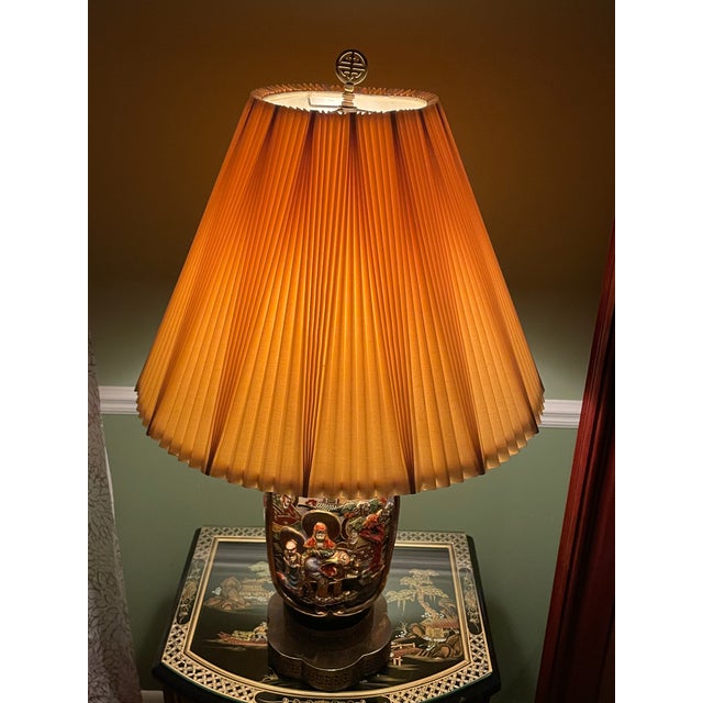 Vintage 31" Japanese Satsuma Moriage Table Lamp With Pleated Shade For Sale - Image 15 of 18