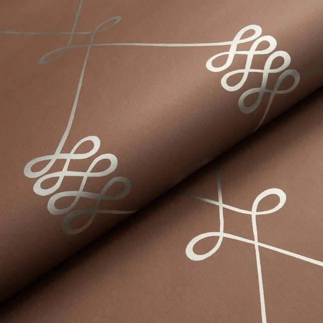 Schumacher Sample - Schumacher Nicolette Wallpaper in Silver on Brown For Sale - Image 4 of 4
