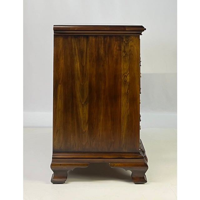 Harden Furniture Vintage Chippendale Style Block-Front Solid Cherry Bachelor's Chest by Harden For Sale - Image 4 of 18