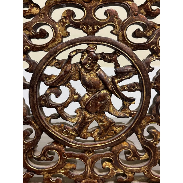 Chinese Pair of Gilded Chinese Carved Window Panels / Table Screens, 19th Century For Sale - Image 3 of 11
