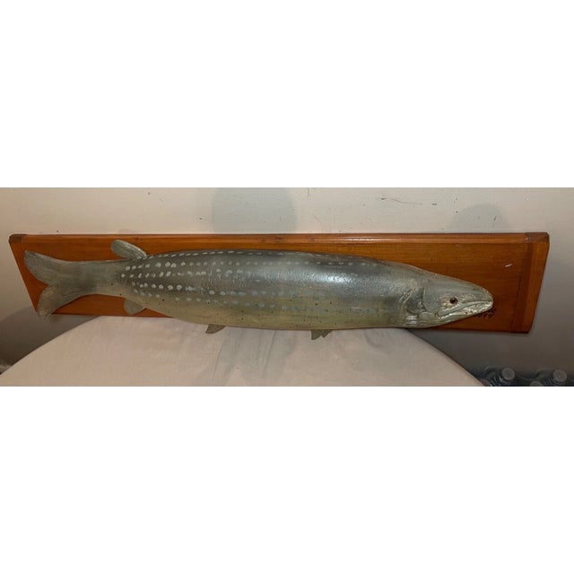 Folk Art Vintage Carved Wood 1949 Flowers Pike Fish Sculpture Wall Mount Trophy Folk Art For Sale - Image 3 of 13