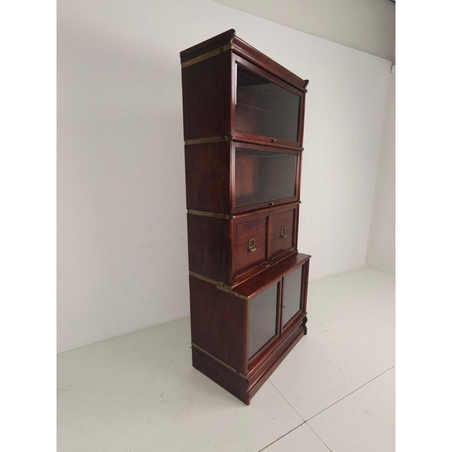 Metal English Modular Mahogany Bookcase in the style of Globe Wernicke, Late 20th Century, Set of 8 For Sale - Image 7 of 7