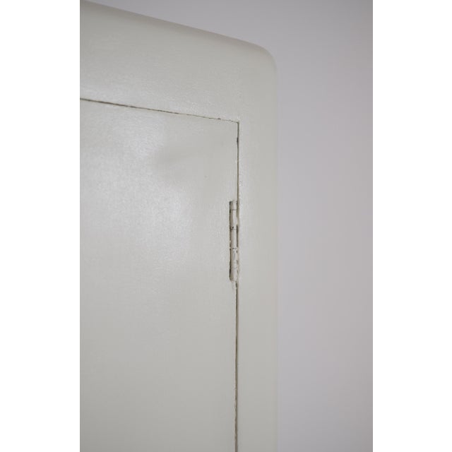 Cabinet attributed to Paul Poiret for Atelier Martine, France, 1920 For Sale - Image 11 of 18