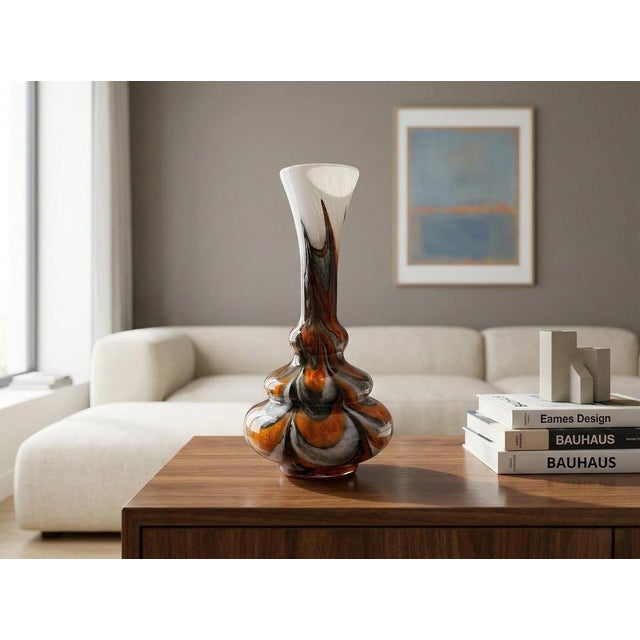 Opaline Glass Vase attributed to Carlo Moretti, 1970s For Sale - Image 9 of 10