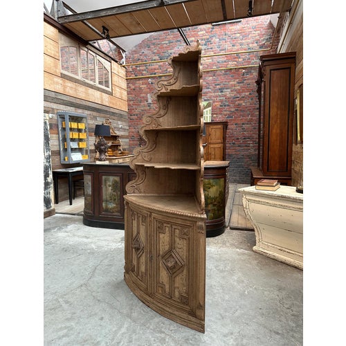 Late 19th Century Oak Corner Cabinet For Sale - Image 3 of 11