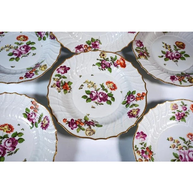 Antique Viennese Imperial Porcelain Plates, 1750, Set of 6 For Sale - Image 4 of 12