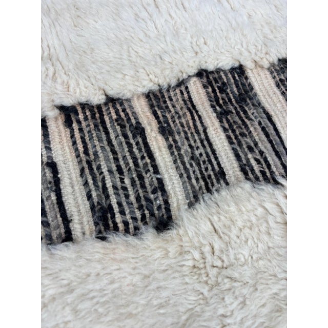 Black and White Moroccan Rug, Authentic Moroccan Rug, Berber Carpet, Genuine Wool Rug, Handmade Rug, Beni Ourain For Sale - Image 10 of 13