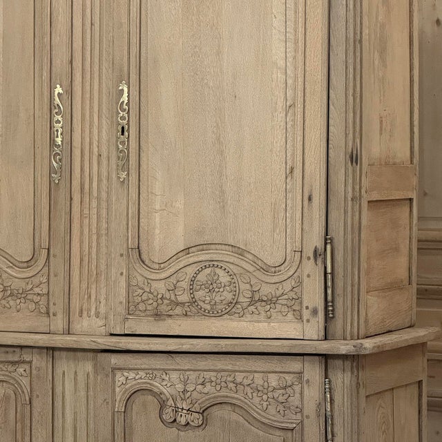19th Century Country French Normandy Louis Philippe Period Buffet a Deux Corps in Stripped Oak For Sale - Image 9 of 18