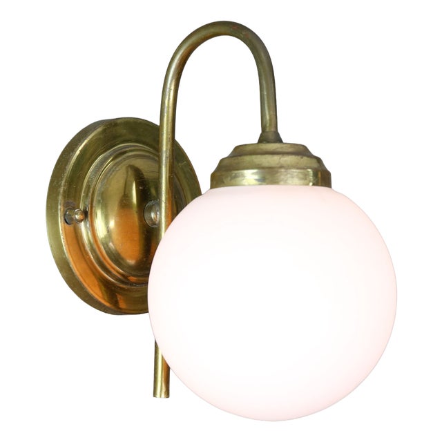 Mid-Century Italian Brass Wall Lamp, 1960s For Sale