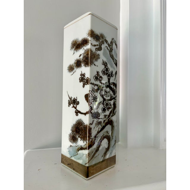 Vintage Mid-Century Japanese Hand-Painted Porcelain Square Sleeve Vase For Sale - Image 9 of 12