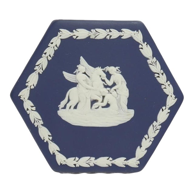 Wedgwood Jasperware Trinket Box For Sale