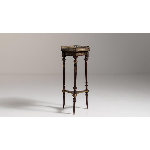 1880-1889 France Rich Walnut Brown Turned Walnut Pedestal Stand For Sale In Greensboro - Image 6 of 10