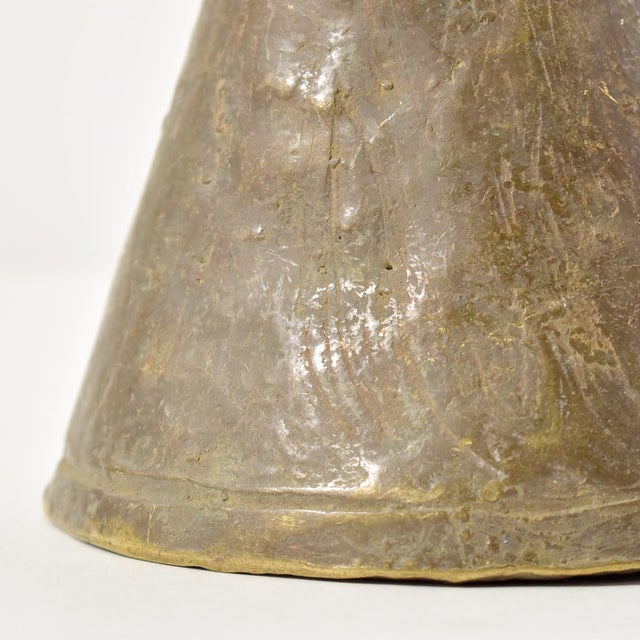 19th Century Benue Brass Bell From Nigeria For Sale In Denver - Image 6 of 8