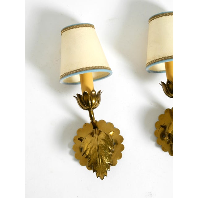Beige Mid-Century Modern Floral Wall Lamps in Brass, 1950s, Set of 2 For Sale - Image 8 of 18