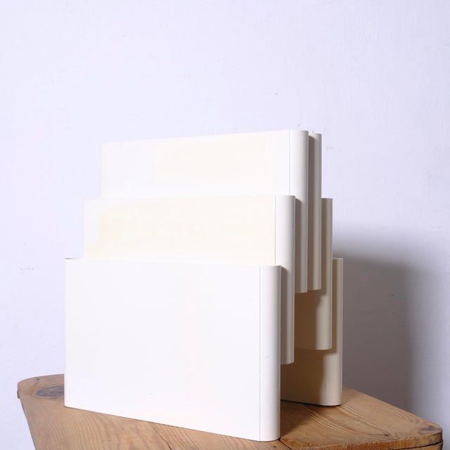 White Model 4675 Magazine Rack with 6 Compartments by Giotto Stoppino for Kartell, 1970s For Sale - Image 16 of 18